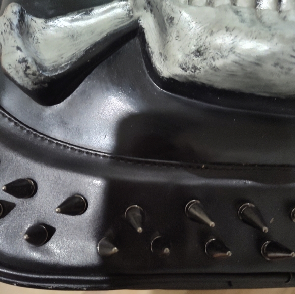 Gothic Skeleton Backpack - Picture 6 of 16